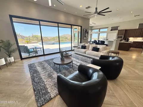 Living - 7637 E Tasman Cir, Mesa, AZ 85207 photo 2 of 12
