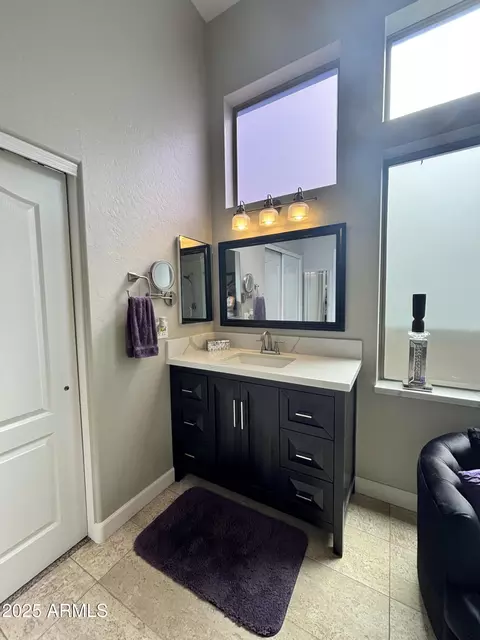 Bath - 7637 E Tasman Cir, Mesa, AZ 85207 photo 5 of 12