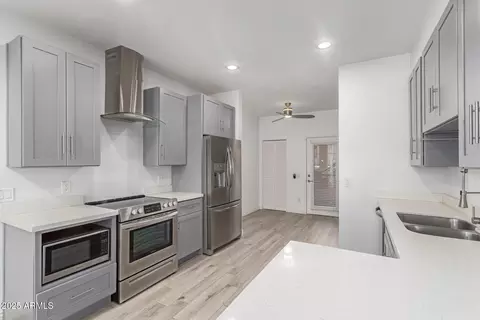101 N 7th St #224, Phoenix, AZ 85034