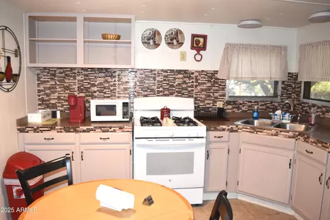 8688 W Lufkin Dr, Pine, AZ 85544 photo 10