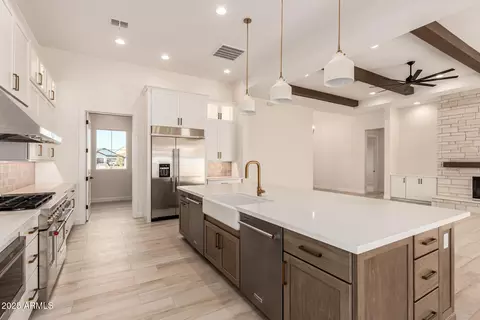 Kitchen - 1645 E Minton St, Mesa, AZ 85203 photo 4 of 5