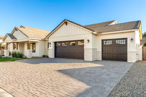 Exterior - 1645 E Minton St, Mesa, AZ 85203 photo 4 of 11