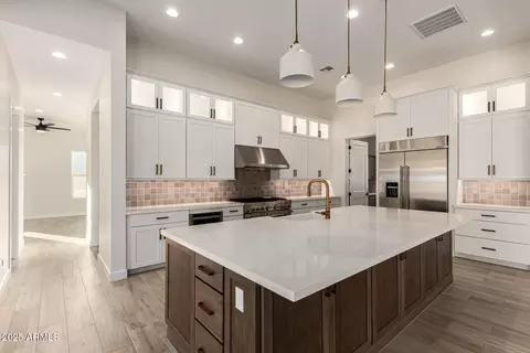 Kitchen - 1645 E Minton St, Mesa, AZ 85203 photo 3 of 5
