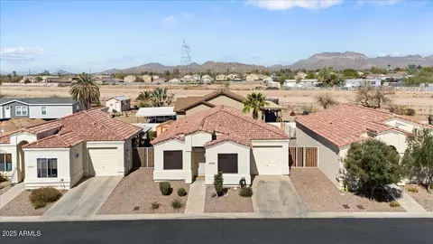 9718 E Boston St, Mesa, AZ 85207