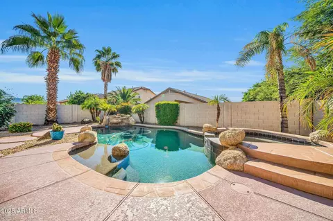 Exterior - 2425 W Hedgehog Pl, Phoenix, AZ 85085 photo 7 of 11