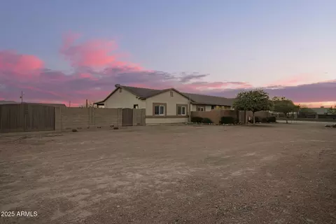 23911 W Mcarthur Rd, Wittmann, AZ 85361