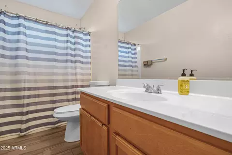 Bath - 1718 W Roosevelt Ave, Coolidge, AZ 85128 photo 1 of 3