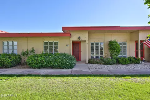 10040 W Royal Oak Rd #B, Sun City, AZ 85351
