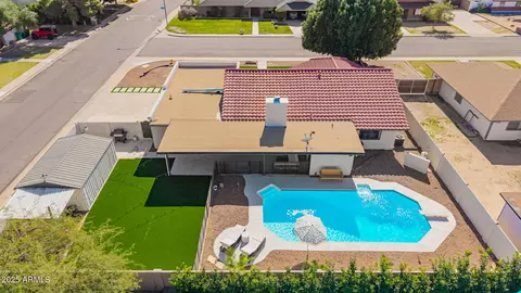 View/Area - 1342 E Kramer Cir, Mesa, AZ 85203 photo 3 of 6