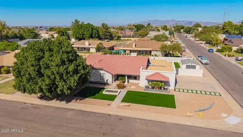 View/Area - 1342 E Kramer Cir, Mesa, AZ 85203 photo 5 of 6