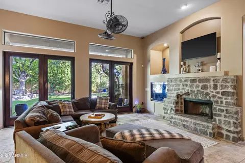 Living - 7745 S Juniper St, Tempe, AZ 85284 photo 3 of 4