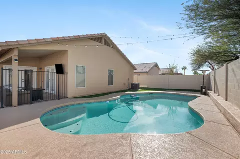 Exterior - 132 W Jasper Dr, Gilbert, AZ 85233 photo 1 of 5
