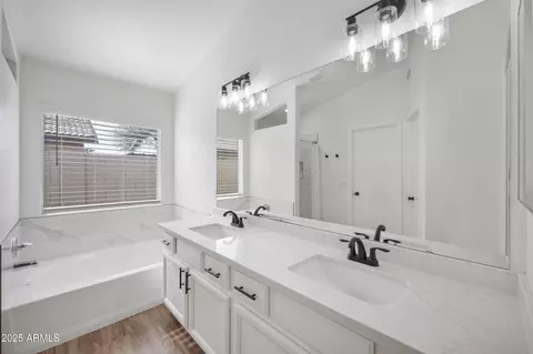 Bath - 132 W Jasper Dr, Gilbert, AZ 85233 photo 1 of 3