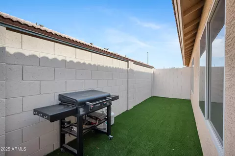 Exterior - 132 W Jasper Dr, Gilbert, AZ 85233 photo 3 of 5