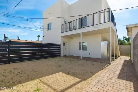 Exterior - 809 N 10th Ave, Phoenix, AZ 85007 photo 6 of 8