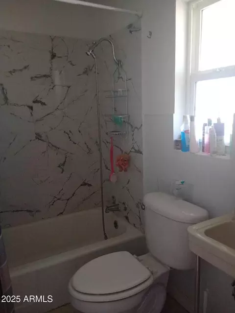 Bath - 312 E 6th St, Benson, AZ 85602 photo 1 of 2