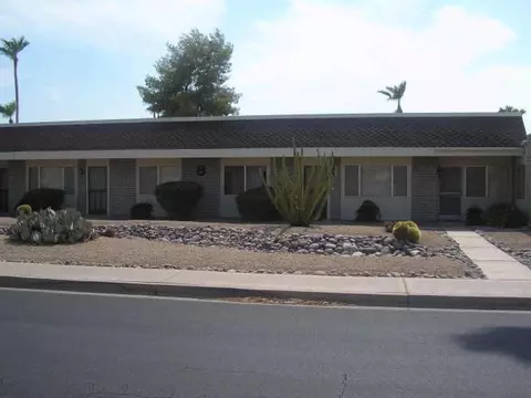 5518 E Lindstrom Ln #B6, Mesa, AZ 85215