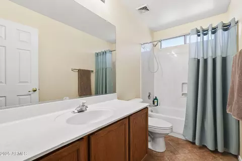 Bath - 7316 E Northridge Cir, Mesa, AZ 85207 photo 3 of 4