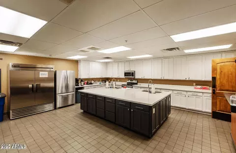 Kitchen - 7316 E Northridge Cir, Mesa, AZ 85207 photo 7 of 7