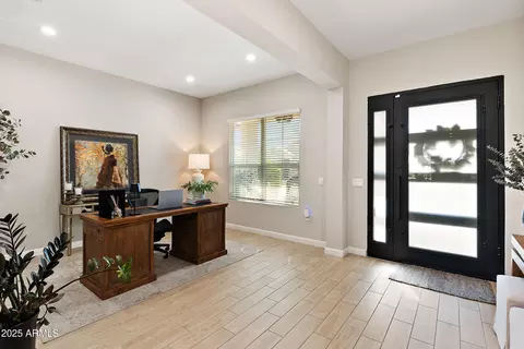 6028 E Lone Cactus Dr, Phoenix, AZ 85054 photo 7