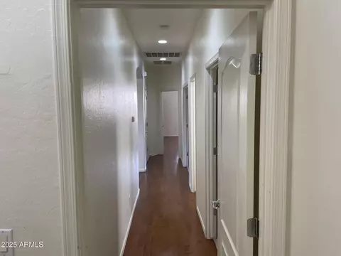 Entry Way - 965 S Heritage Dr, Gilbert, AZ 85296 photo 3 of 5