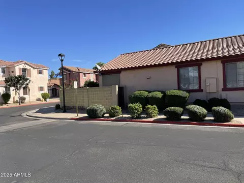 Exterior - 965 S Heritage Dr, Gilbert, AZ 85296 photo 5 of 7