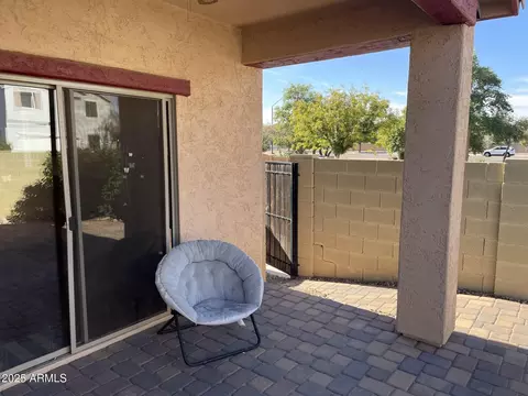 Exterior - 965 S Heritage Dr, Gilbert, AZ 85296 photo 4 of 7