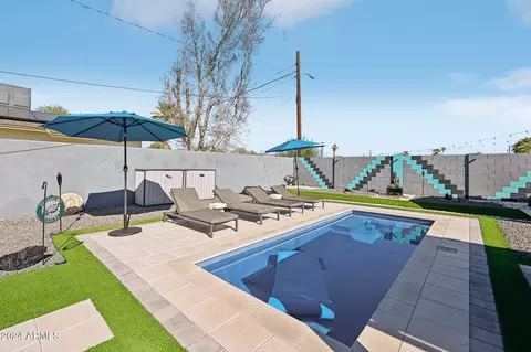 2101 N 25th Pl, Phoenix, AZ 85008