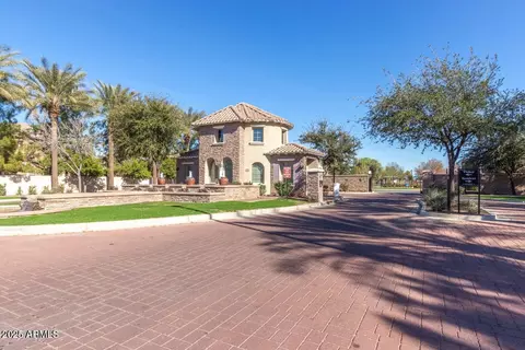 2789 S Key Biscayne Dr, Gilbert, AZ 85295 photo 3