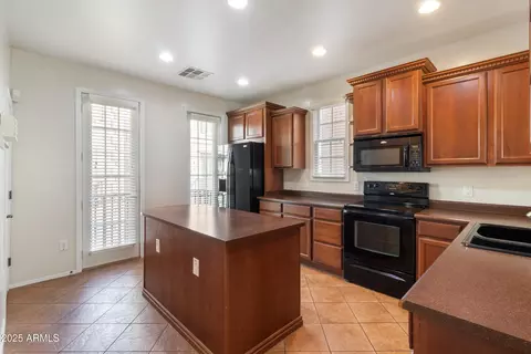 2789 S Key Biscayne Dr, Gilbert, AZ 85295 photo 6