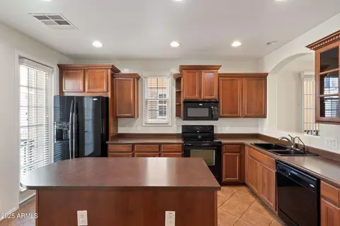 2789 S Key Biscayne Dr, Gilbert, AZ 85295 photo 4