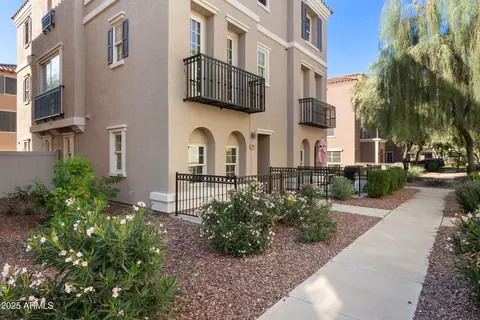 2789 S Key Biscayne Dr, Gilbert, AZ 85295