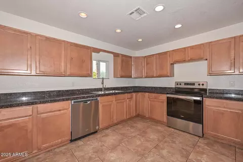 Kitchen - 1825 E Aire Libre Ave, Phoenix, AZ 85022 photo 3 of 6