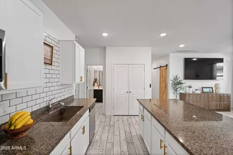 10536 W Encinas Ln, Tolleson, AZ 85353