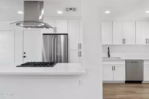 Kitchen - 3343 N 6th Ave, Phoenix, AZ 85013 photo 2 of 4