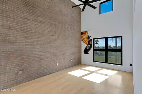 Bedroom - 914 E Osborn Rd #402, Phoenix, AZ 85014 photo 1 of 3