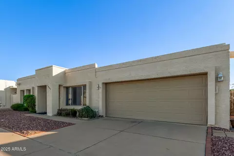 1007 E Villa Rita Dr, Phoenix, AZ 85022 photo 4