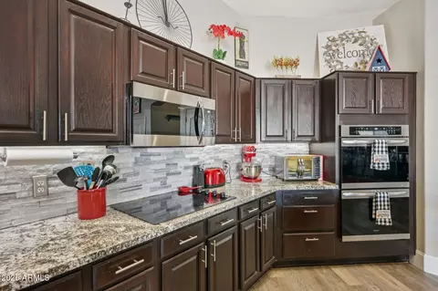 Kitchen - 4650 E Decatur St, Mesa, AZ 85205 photo 6 of 7