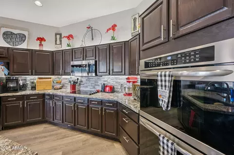 Kitchen - 4650 E Decatur St, Mesa, AZ 85205 photo 4 of 7