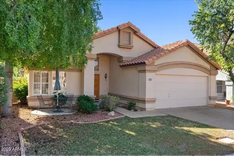 Exterior - 2313 E Gondola Ln, Gilbert, AZ 85234 photo 2 of 4