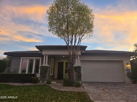 Exterior - 2859 E Arabian Dr, Gilbert, AZ 85296 photo 4 of 10