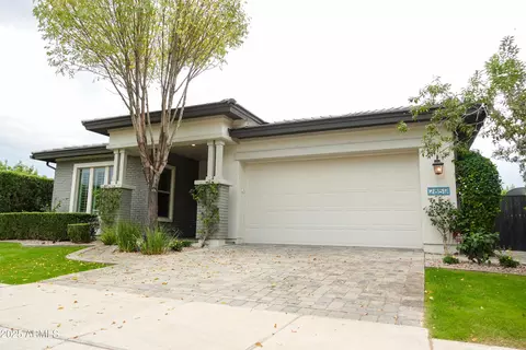 Exterior - 2859 E Arabian Dr, Gilbert, AZ 85296 photo 2 of 10