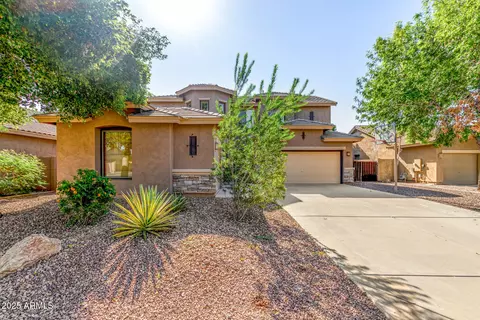131 W Roadrunner Dr, Chandler, AZ 85286