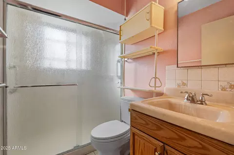 Bath - 4531 E Southern Ave, Phoenix, AZ 85042 photo 1 of 1