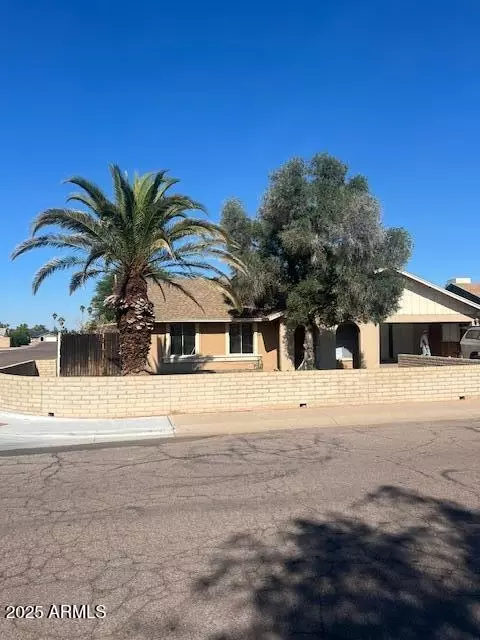 4054 W Corrine Dr, Phoenix, AZ 85029