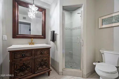 Bath - 2022 E Bishop Dr, Tempe, AZ 85282 photo 1 of 2