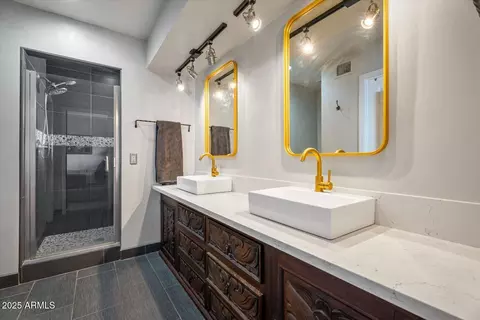 Bath - 2022 E Bishop Dr, Tempe, AZ 85282 photo 2 of 2