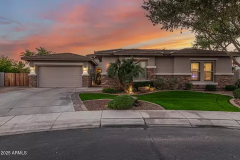3801 E Birchwood Pl, Chandler, AZ 85249
