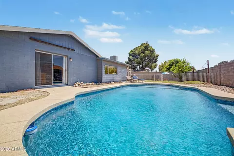 Exterior - 17636 N 33rd Ln, Phoenix, AZ 85053 photo 5 of 6