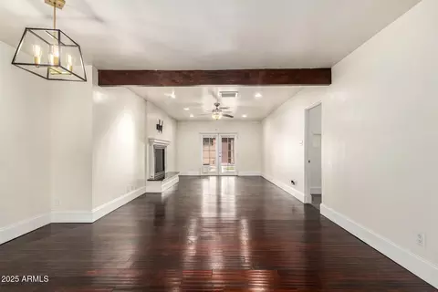 Living - 2931 N 8th Ave, Phoenix, AZ 85013 photo 5 of 7
